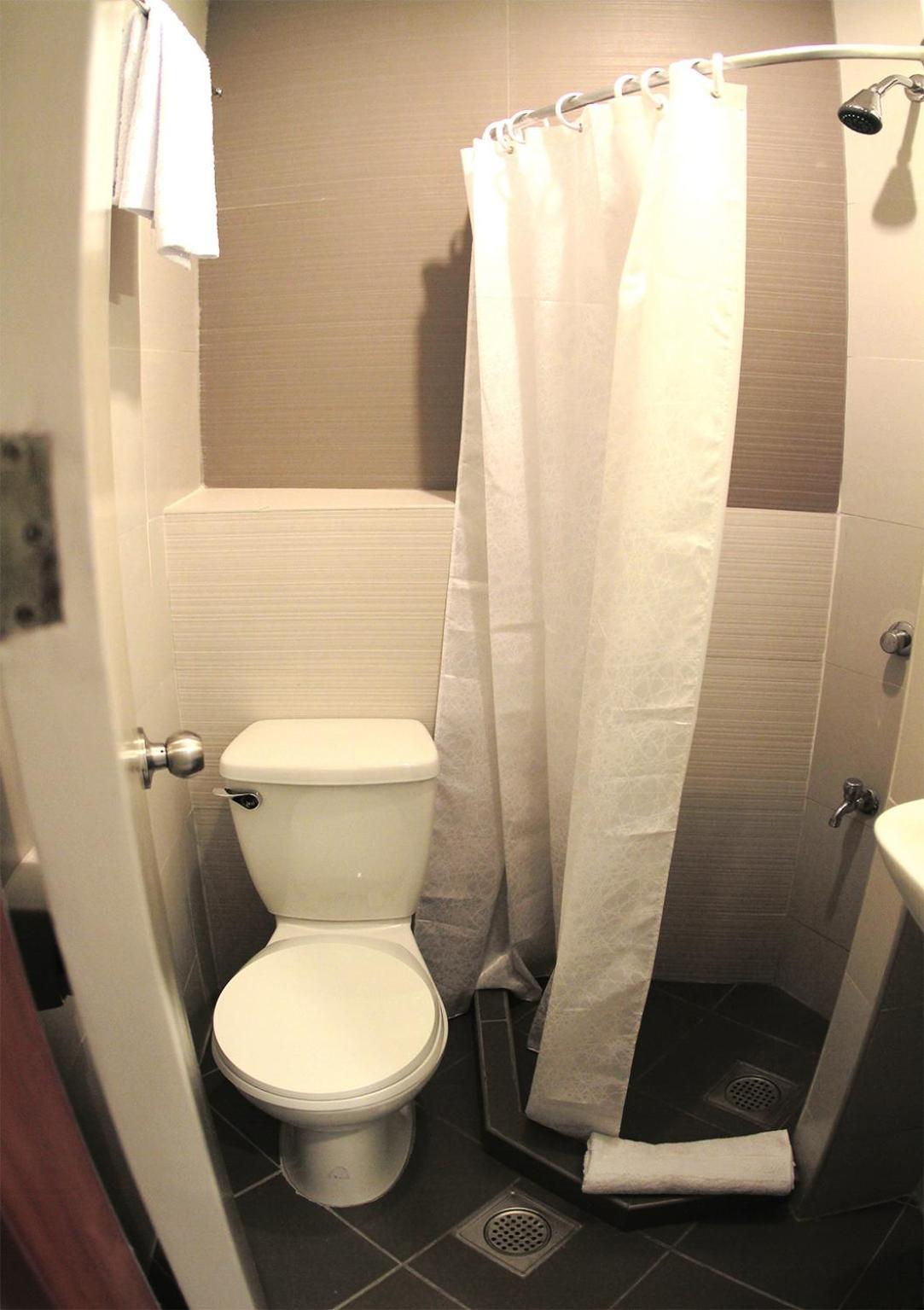 The Center Suites Cebu Camera foto