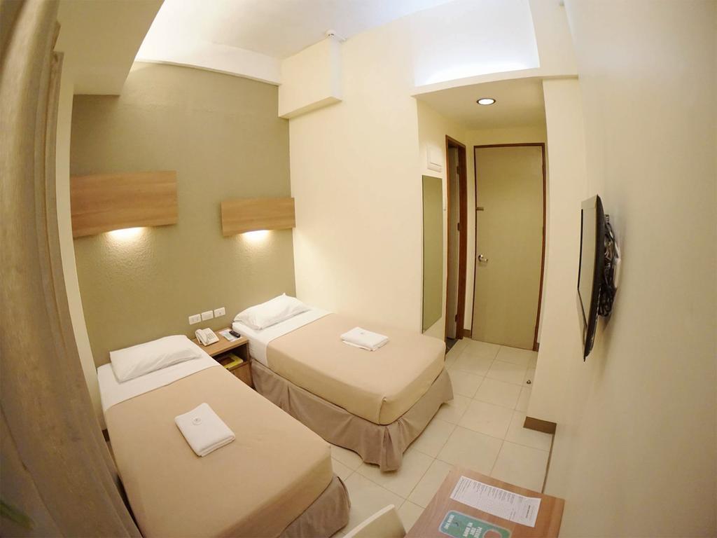 The Center Suites Cebu Esterno foto