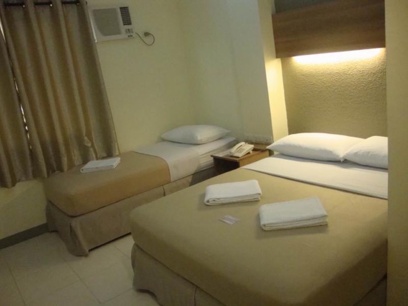 The Center Suites Cebu Esterno foto