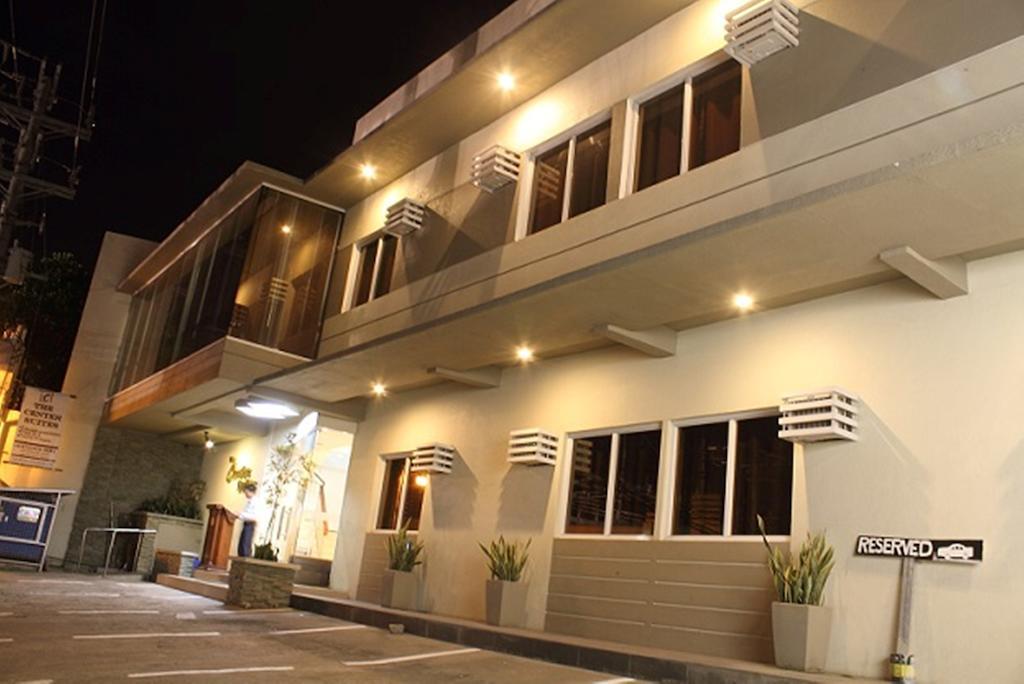 The Center Suites Cebu Esterno foto